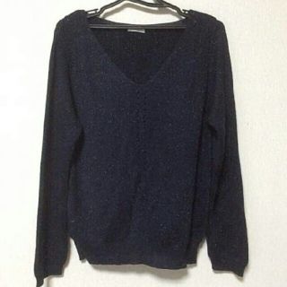 美品 Vネック  紺色 ラメ入り ニット(ニット/セーター)