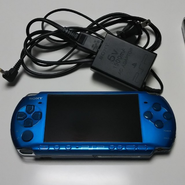 PlayStation Portable(プレイステーションポータブル)のPSP 「地球防衛軍2」付き エンタメ/ホビーのゲームソフト/ゲーム機本体(携帯用ゲーム機本体)の商品写真