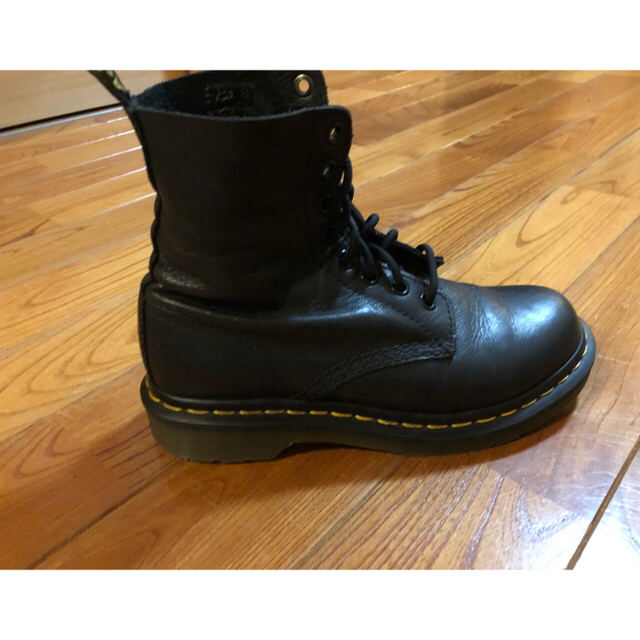 Dr.martens8ホール