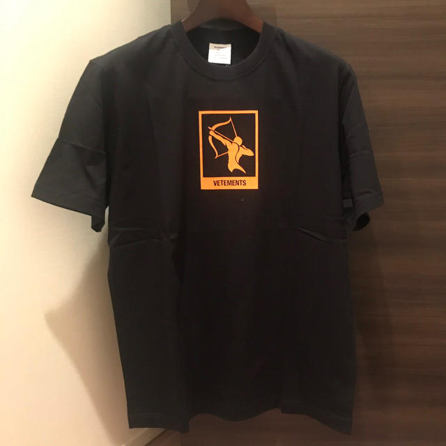 L肩幅☆新品☆VETEMENTS クルーネック Ｔシャツ