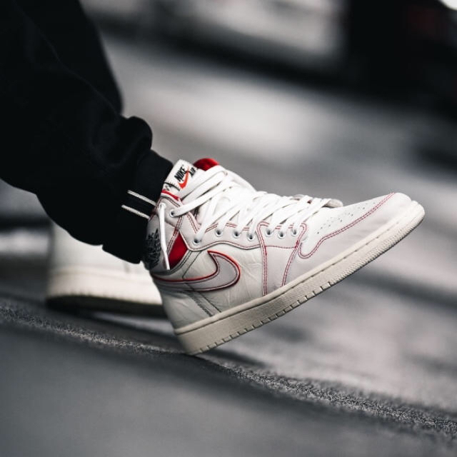 ◆ NIKE AIR JORDAN 1 SAIL UNIVERSITY RED◆