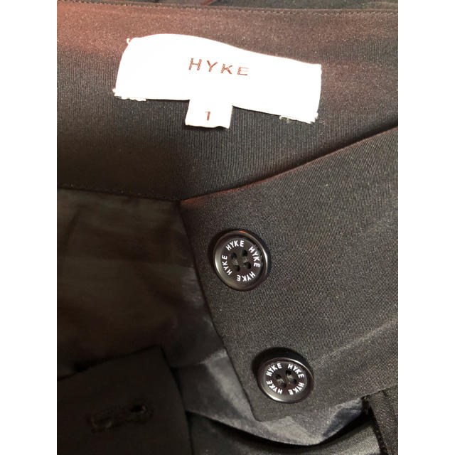 HYKE(ハイク)のお値下げ HYKE プリーツスカート ブラック 2018 レディースのスカート(ロングスカート)の商品写真