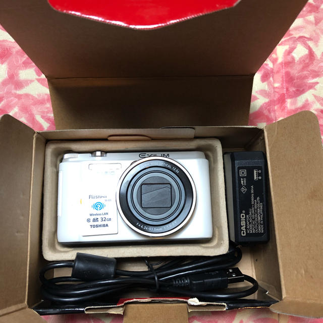 最大50%オフ! 自撮□ Casio EX-ZR1300新同ピカ rahathomedesign.com