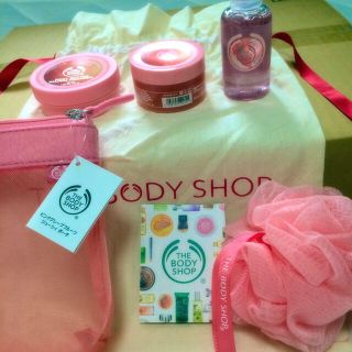 ザボディショップ(THE BODY SHOP)のピンクグレープフルーツ ジューシィポーチ(その他)