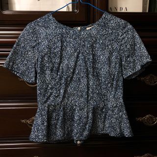 ギャップ(GAP)のGAP マーブル ペプラムトップス(カットソー(半袖/袖なし))