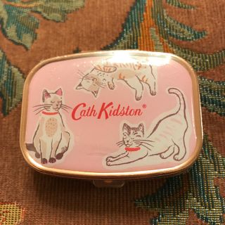 キャスキッドソン(Cath Kidston)のキャスキッドソン リップバームコンパクト新品(リップケア/リップクリーム)