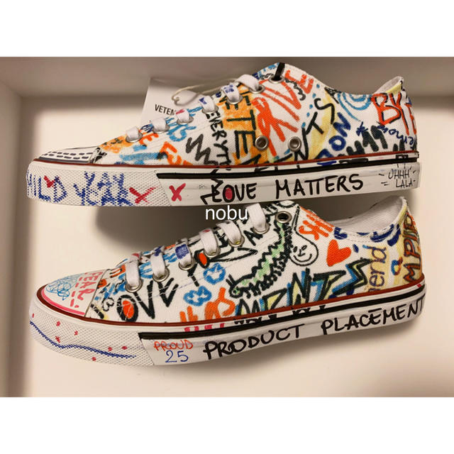 【 VETEMENTS 】graffiti low top sneaker 40 メンズの靴/シューズ(スニーカー)の商品写真