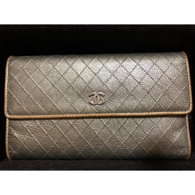 CHANEL(シャネル)のシャネル長財布 レディースのファッション小物(財布)の商品写真