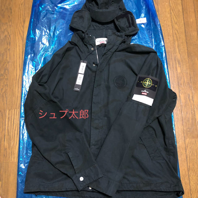 Supreme(シュプリーム)のBEN様専用supreme × stone island ジャケットL  メンズのジャケット/アウター(マウンテンパーカー)の商品写真