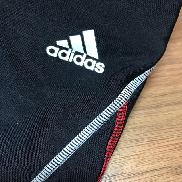 adidas(アディダス)のアディダス 水着 130 キッズ/ベビー/マタニティのキッズ服男の子用(90cm~)(水着)の商品写真