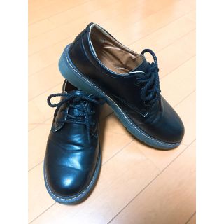 ドクターマーチン(Dr.Martens)の〈春物・美品・格安〉革靴 ブラック ステッチ 光沢(スニーカー)