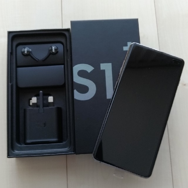 SAMSUNG(サムスン)の【新品】Samsung Galaxy S10 Plus 本体 サムスン スマホ/家電/カメラのスマートフォン/携帯電話(スマートフォン本体)の商品写真