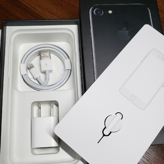 アイフォーン(iPhone)のiPhone　充電器(バッテリー/充電器)