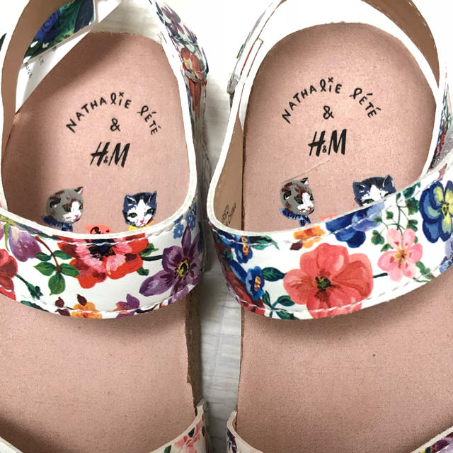 H&M(エイチアンドエム)の【タグ付き新品】H&M ナタリーレテ キッズ サンダル 18.5cm キッズ/ベビー/マタニティのキッズ靴/シューズ(15cm~)(サンダル)の商品写真