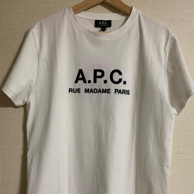 A.P.C(アーペーセー)のapc tシャツ レディースのトップス(Tシャツ(半袖/袖なし))の商品写真