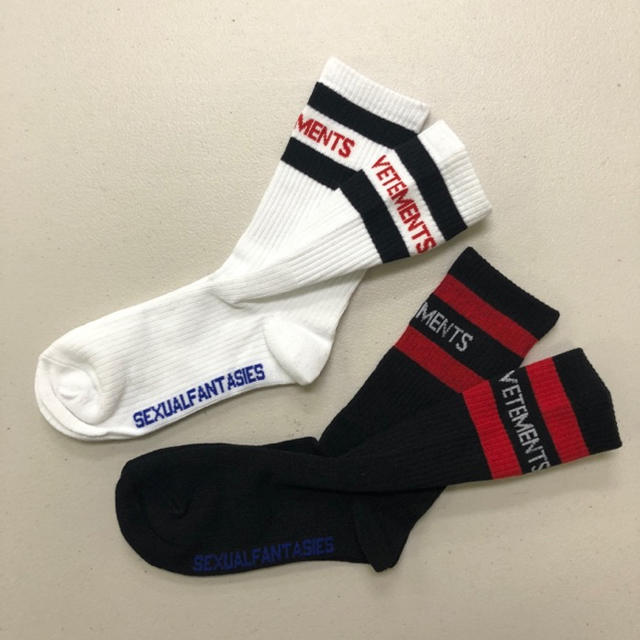 VETEMENTS（ヴェトモン）★ソックス★2色セット★ラスト1セット