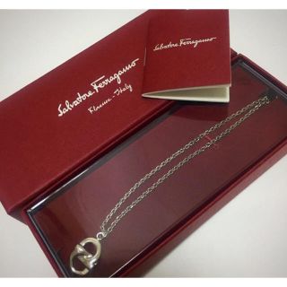 サルヴァトーレフェラガモ(Salvatore Ferragamo)の♡サルヴァトーレ フェラガモ♡ ネックレス ANA機内販売限定(ネックレス)