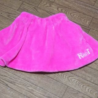 ロニィ(RONI)の美品！一度着用のみ！シルキーファースカートSM(スカート)