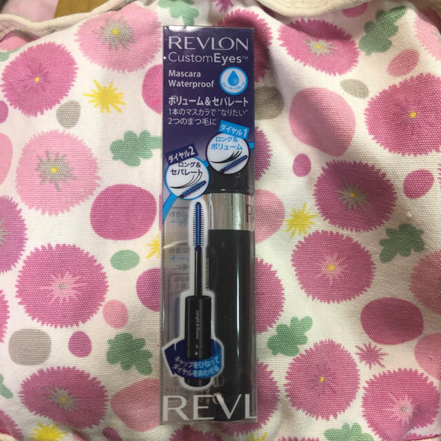 REVLON(レブロン)の未使用 レブロン ウォータープルーフマスカラ  黒 コスメ/美容のベースメイク/化粧品(マスカラ)の商品写真