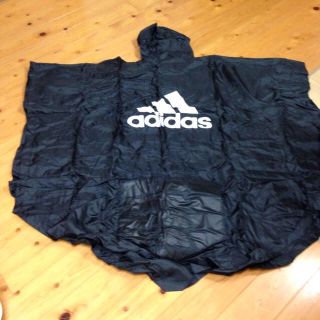 アディダス(adidas)のadidas レインコート（ポンチョ）(ポンチョ)