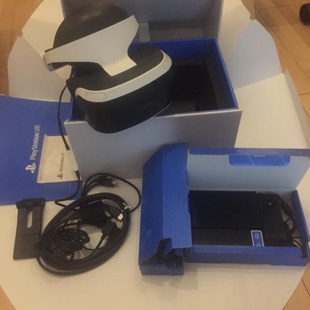 PlayStation VR(プレイステーションヴィーアール)のPSVR 中古 エンタメ/ホビーのゲームソフト/ゲーム機本体(家庭用ゲーム機本体)の商品写真