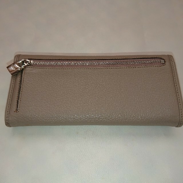 LOEWE(ロエベ)のLOEWE 長財布 レディースのファッション小物(財布)の商品写真