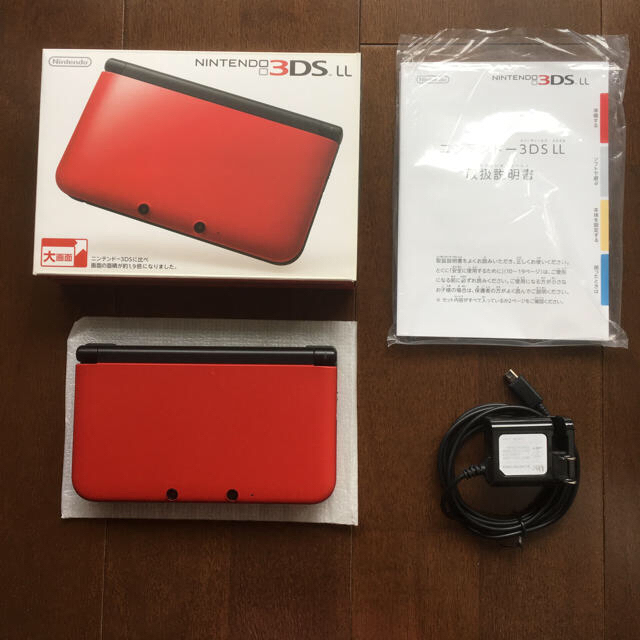 Nintendo 3DS LL 本体 レッド×ブラック 美品 ＋マリオカート7他