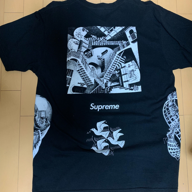 Supreme(シュプリーム)のsupreme エッシャー tシャツ メンズのトップス(Tシャツ/カットソー(半袖/袖なし))の商品写真