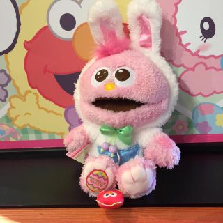 セサミストリート ハローキティー ぬいぐるみの通販 5点 Sesame Streetのエンタメ ホビーを買うならラクマ