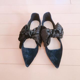 ザラ(ZARA)のZARA リボンフラットシューズ(バレエシューズ)