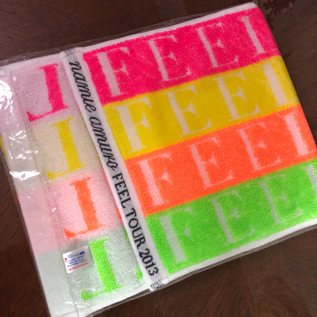 ② 安室奈美恵 FEEL tour 2013 マフラータオル ホワイト 白