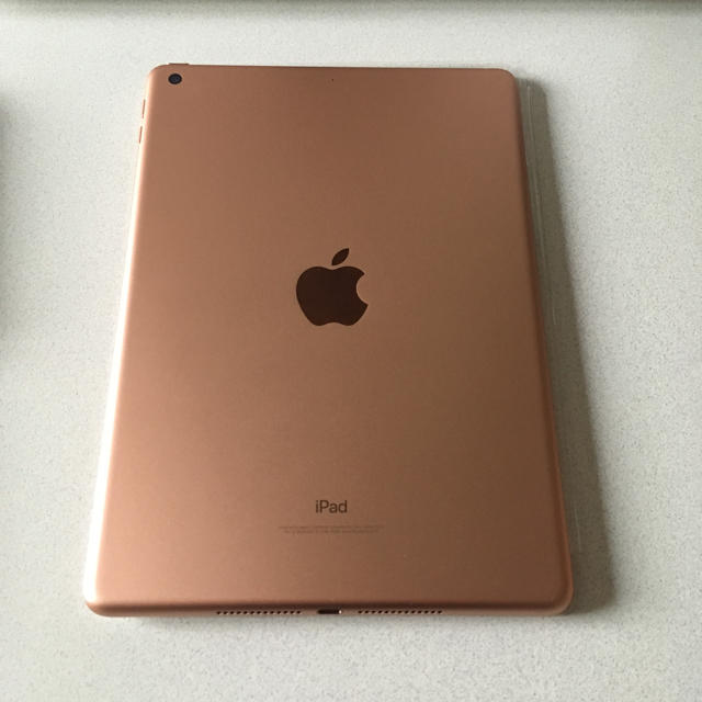 iPad 第6世代(2018)　Wi-Fiモデル　32GB　ゴールド 1