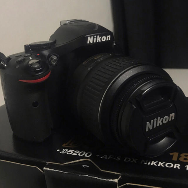 Nikon d5200 ボディ ダブルズームキット