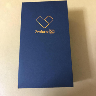 エイスース(ASUS)の動作確認のみ ASUS Zenfone5z シルバー 新品同様(スマートフォン本体)