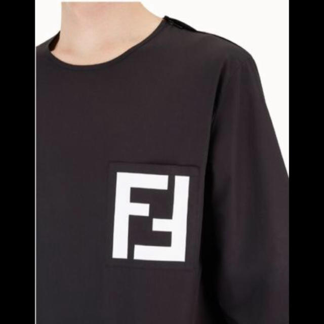 FENDI(フェンディ)の【 FENDI フェンディ 】FFモチーフ ブラックコットンシャツ メンズのトップス(Tシャツ/カットソー(半袖/袖なし))の商品写真