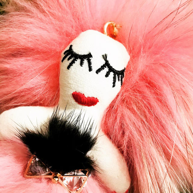 再入荷 ♡ 大人気♡ ドールチャーム フォックスファー ミンク♡ ベビーピンク ハンドメイドのファッション小物(バッグチャーム)の商品写真
