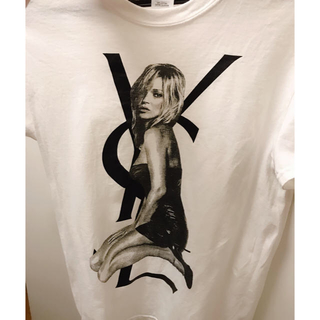 イヴサンローランボーテ(Yves Saint Laurent Beaute)のTシャツ タグお借りしています(Tシャツ/カットソー(半袖/袖なし))
