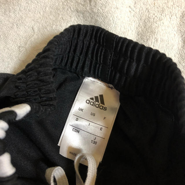 adidas(アディダス)のadidas ハーフパンツ キッズ/ベビー/マタニティのキッズ服男の子用(90cm~)(パンツ/スパッツ)の商品写真