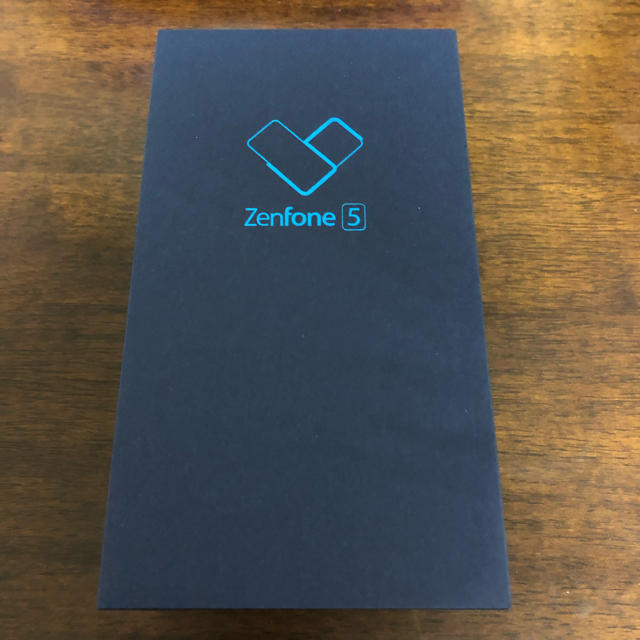 Zenfone5 ZE620KLスマートフォン本体