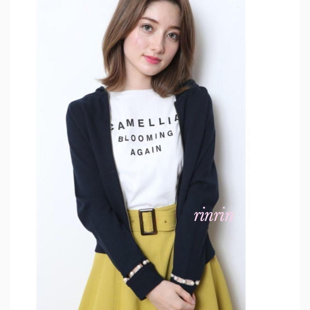 Apuweiser-riche - 希少なネイビー✨パール付きジップパーカー 新品未 Apuweiser-riche - 希少なネイビー✨パール付きジップパーカー 新品未