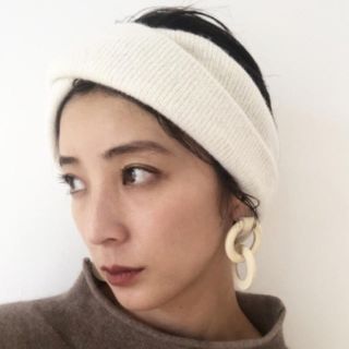 トゥデイフル(TODAYFUL)のSoft Knit Turban ECRU (ヘアバンド)