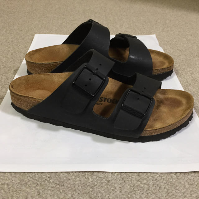 BIRKENSTOCK(ビルケンシュトック)のBIRKENSTOK ARIZONA 黒 36号(23.0cm) レディースの靴/シューズ(サンダル)の商品写真