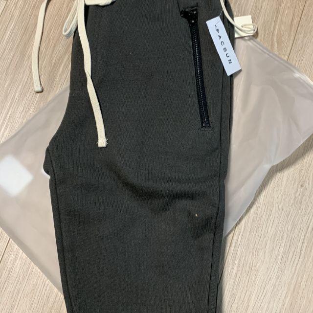 FEAR OF GOD(フィアオブゴッド)のFOG Essentials Drawstring Pants メンズのパンツ(その他)の商品写真