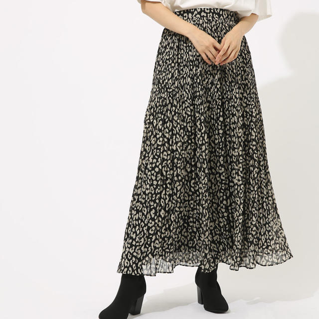 AZUL by moussy(アズールバイマウジー)のazulbymoussyレオパード柄プリーツスカート レディースのスカート(ロングスカート)の商品写真