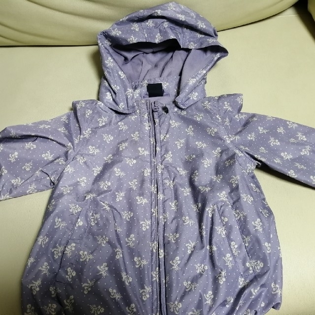 babyGAP(ベビーギャップ)のbabygap ウインドブレーカー　ジャンパー　3歳 キッズ/ベビー/マタニティのキッズ服女の子用(90cm~)(ジャケット/上着)の商品写真