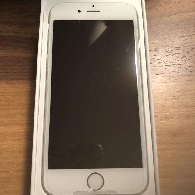 Apple(アップル)のiPhone 6S 64GB 新品同様品 スマホ/家電/カメラのスマートフォン/携帯電話(スマートフォン本体)の商品写真