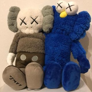 アベイシングエイプ(A BATHING APE)のKAWS SEEING WATCHING カウズ bape BE@RBRICK(ぬいぐるみ)