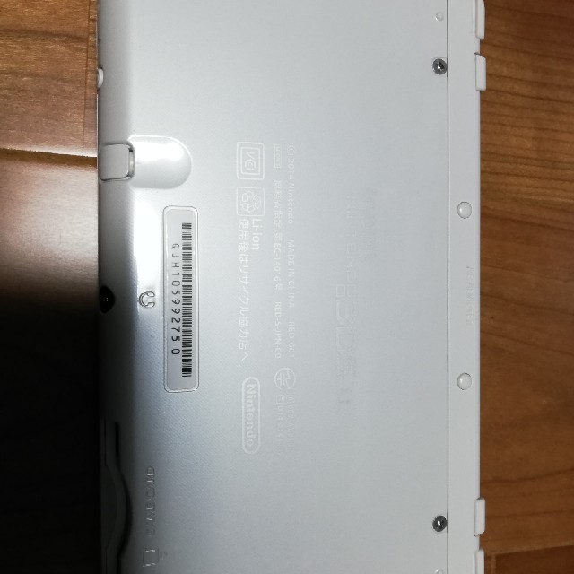 new3DSll 本体　タッチペン付き 3