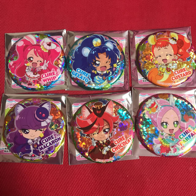 プリキュアミラクルユニバース☆缶バッジ★キラキラプリキュアアラモード☆セット★ エンタメ/ホビーのアニメグッズ(バッジ/ピンバッジ)の商品写真