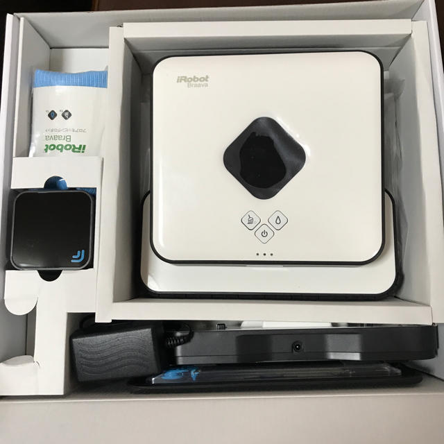 iRobot(アイロボット)のiRobot Braava 床拭きロボット スマホ/家電/カメラの生活家電(掃除機)の商品写真